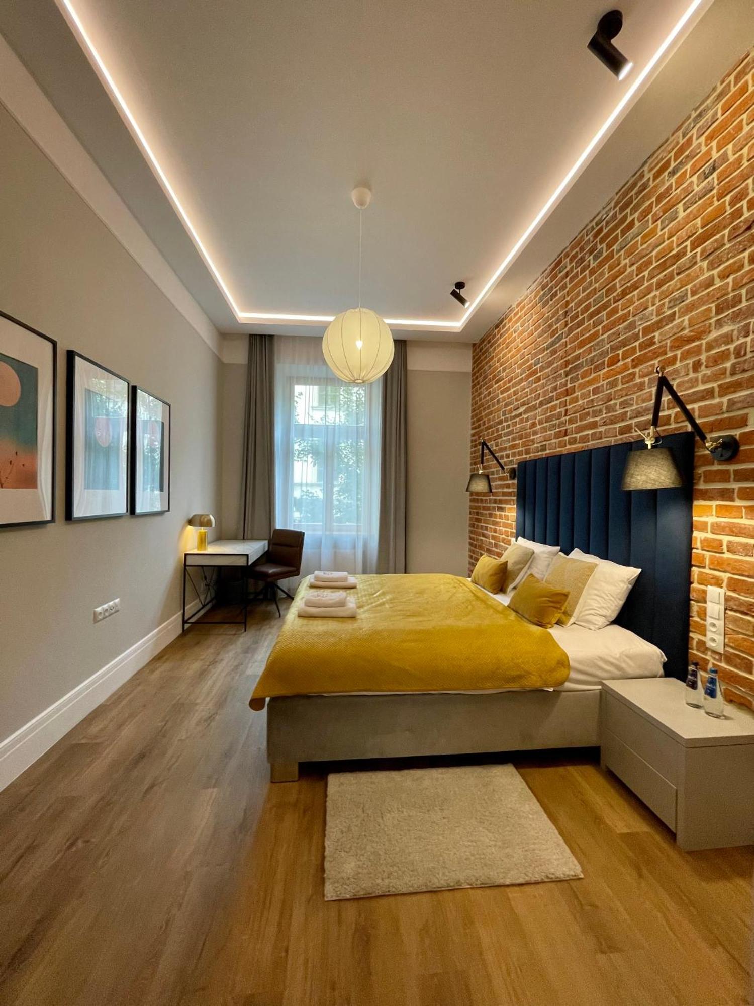 Golden Queen Apartments City Center Krakow Exterior photo